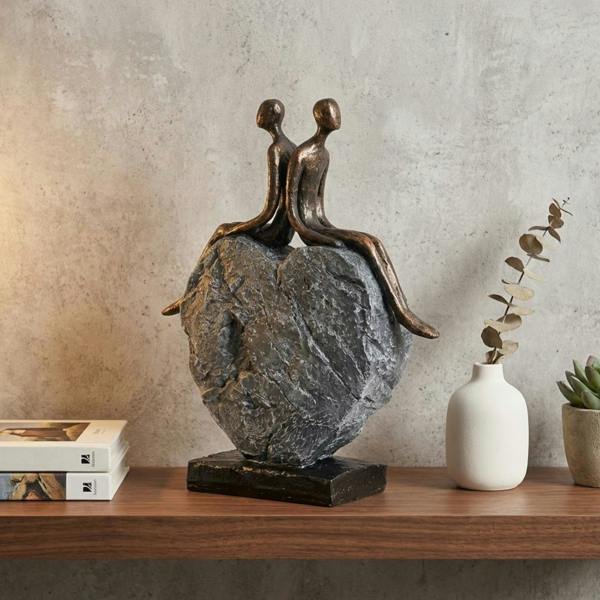 Garden Greatness Relica Couple On Heart Sculpture