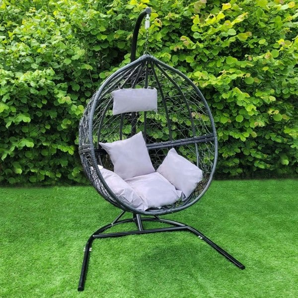 Jardi Black Egg Chair