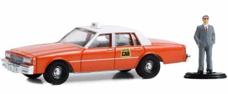 MCSlots 1981 Chevrolet Impala Capitol Cab Taxi with Figure 1:64 Greenlight 97150B