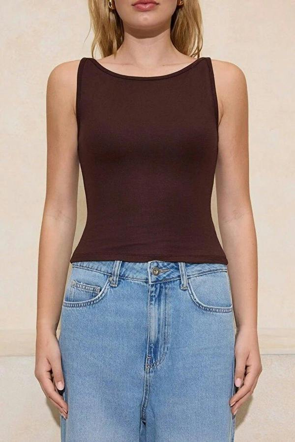 WOVCOR Strapped Fitted Stretch Knit Blouse