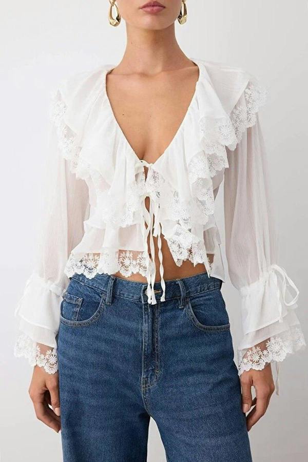 WOVCOR Lace-Detailed Ruffled Woven Party Blouse