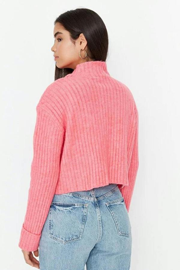 Hoxton Gal Cropped Soft-Textured High Neck Knit Cardigan