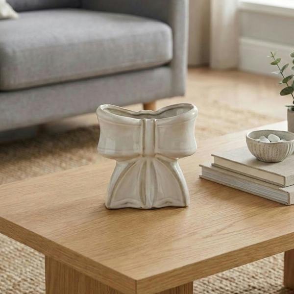 Garden Greatness Maison Off White Statement Bow Vase
