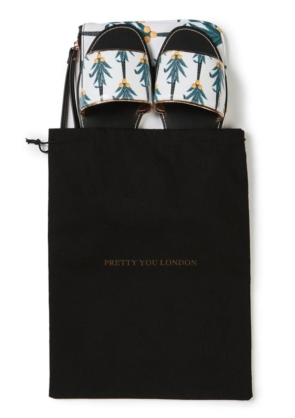 Coconut Printed Slide & Clutch Set - Sandals