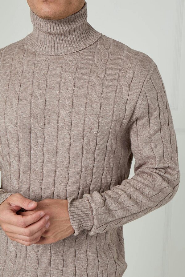 Men’s Cable Knit Turtleneck Jumper
