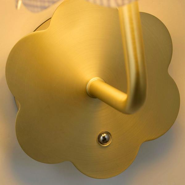 Lighting Collection GOLD FLOWER RECHARGEABLE WALL LIGHT