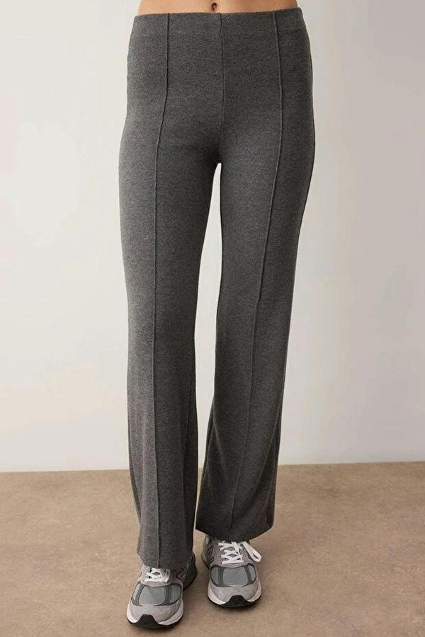 WOVCOR 2-Piece Fitted Flexible Knit Top and Bottom Set