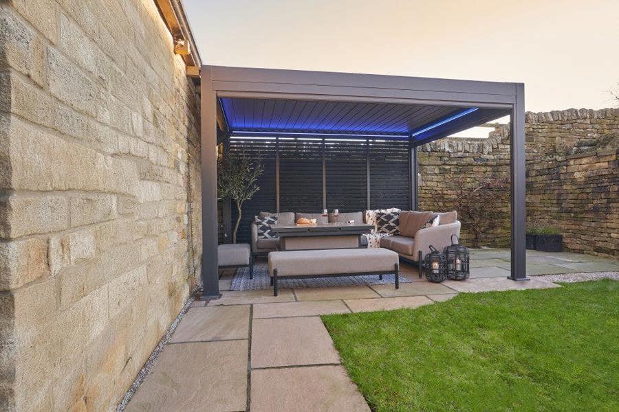 Ocean Designs Aviero 3m x 4m Retractable Free Standing Pergola