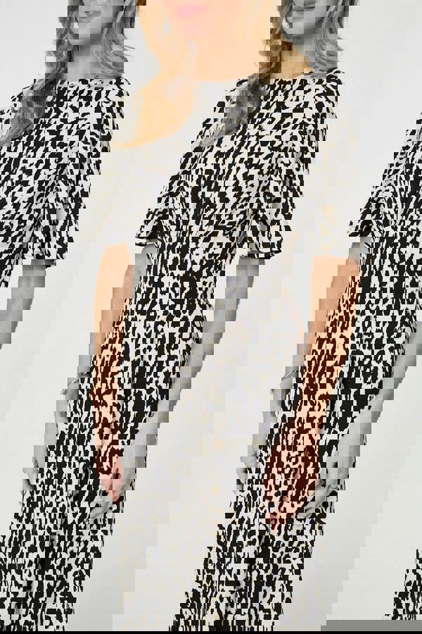 Black | Animal Print 1/2 Flare Sleeve Midi Dress
