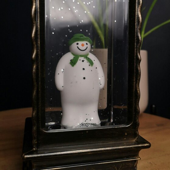 Samuel Alexander 28cm Dual Power LED Christmas Glitter Water Spinner Rustic Lantern The Snowman & The Snow dog™ Scene