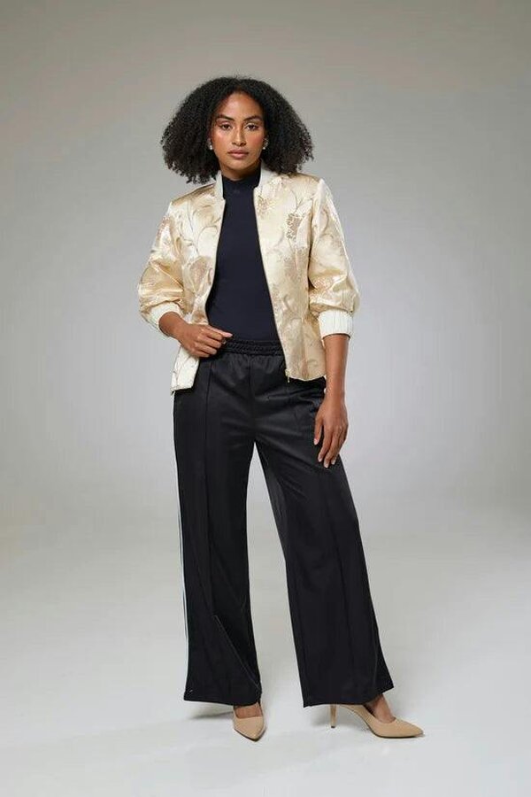 Lioness by TF Ivory Shimmery Flora Fitted Jacket Blouse