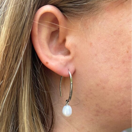 Reeves & Reeves Long Loop Pearl Earrings