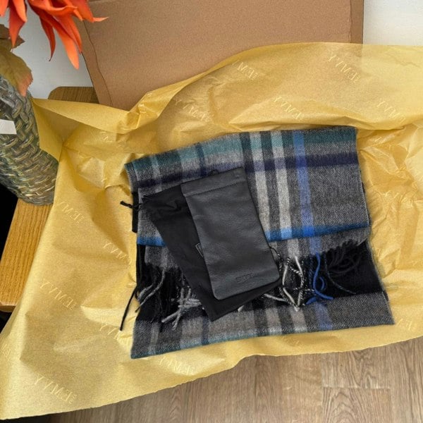 Love EMVY Letterbox Gift Set for Men – Lambswool Tartan Scarf & Leather Glasses Case