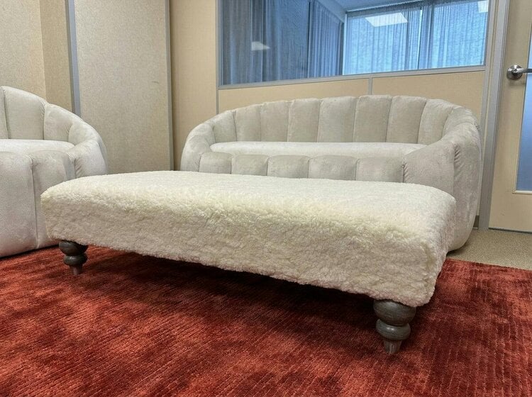 ISTOOLS Luxury Footstool – Soft Cozy Fur Bench for Living Room Comfort - 36 x 24 Inches (92 x 61cm)