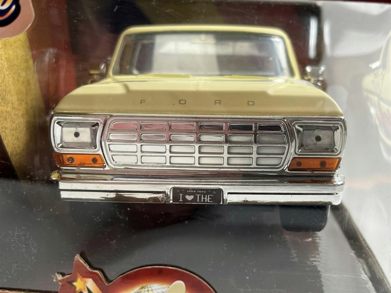 Jada 1979 Ford F-150 I Love the 70s 1:24 Scale 31609