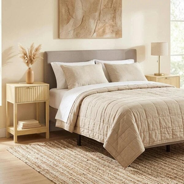 Modern Fluted Nightstand Set of 2, Bedside Table with Charging Station, Drawer and Open Shelf for Bedroom, Oak