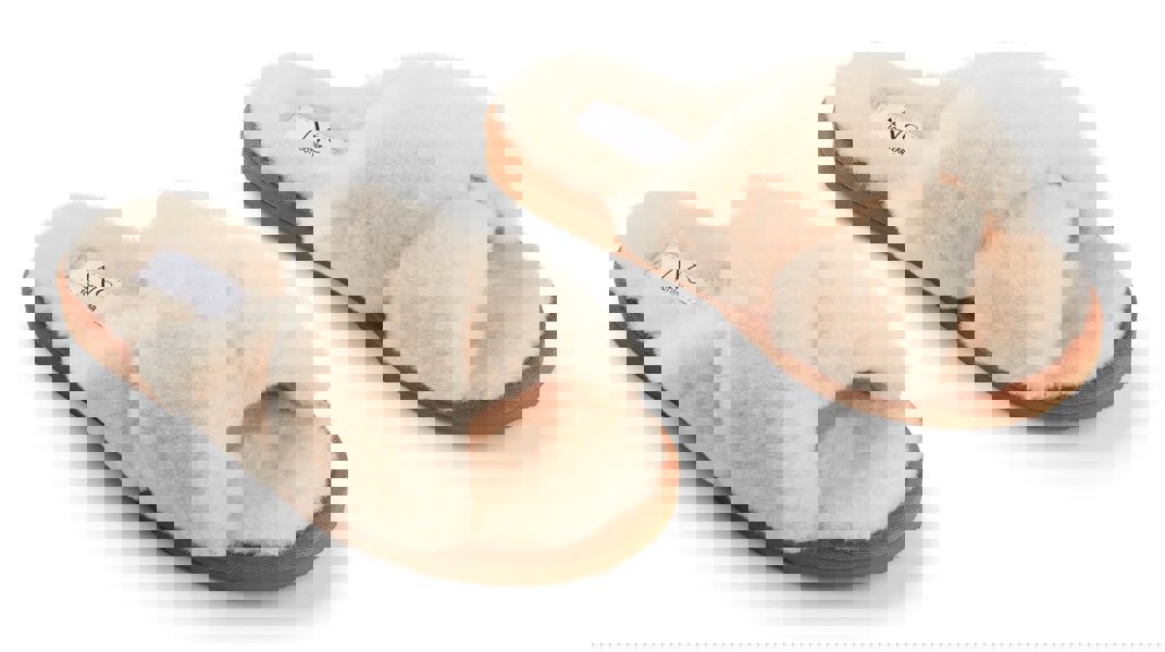 Slipper Cross Nature