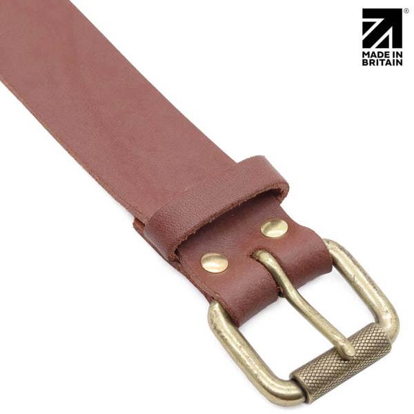 Made in Britain Full Grain leather belt for men in a tan colour close up of the brass buckle