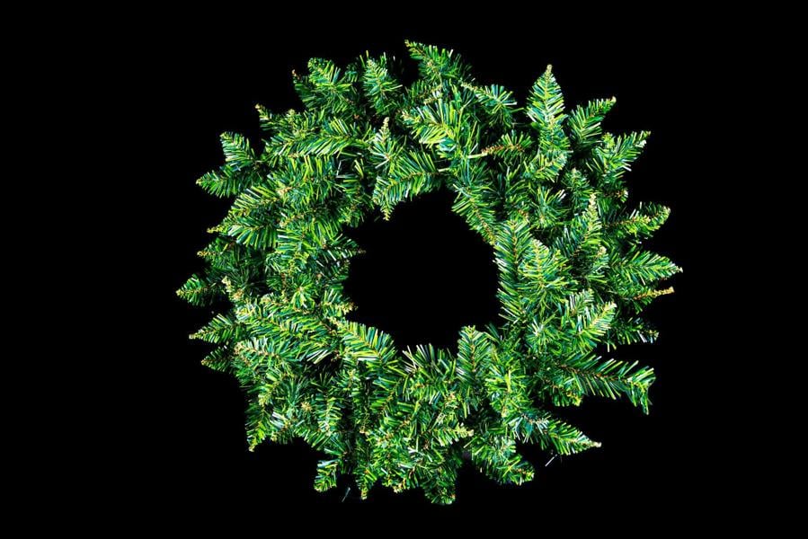 55cm Green Imperial Pine Artificial Christmas Wreath for Door, Fireplace, Stairs and Walls image 9