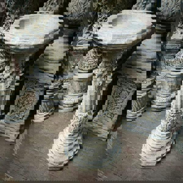 Georgian style Large Elegant Birdbath