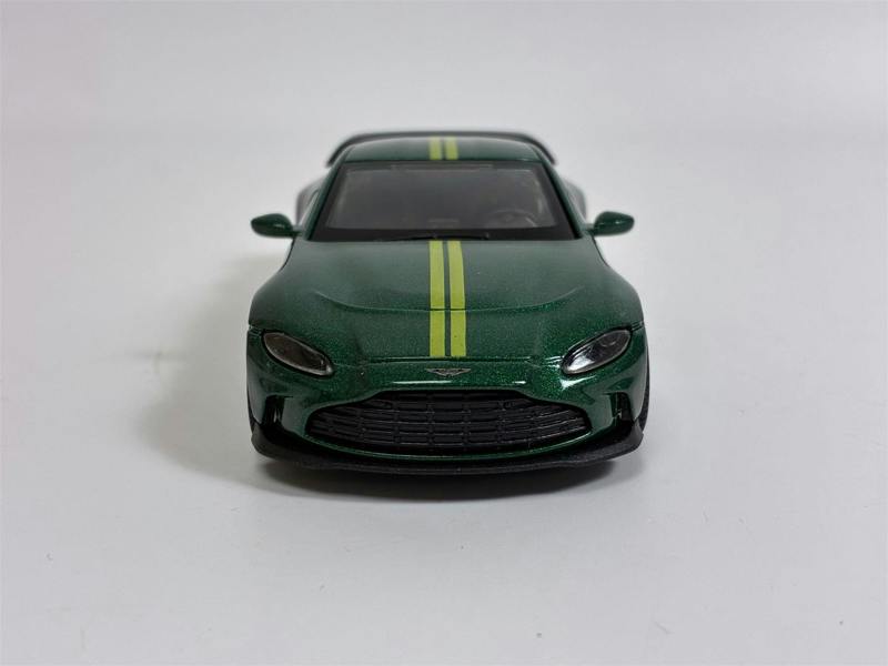 MCSlots Aston Martin V12 Green 1:43 Scale CMJ Diecast DC143AMV12GN