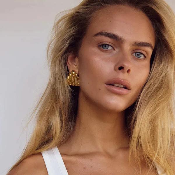 Elk & Bloom Chunky 14K Gold Molten Wave Studs