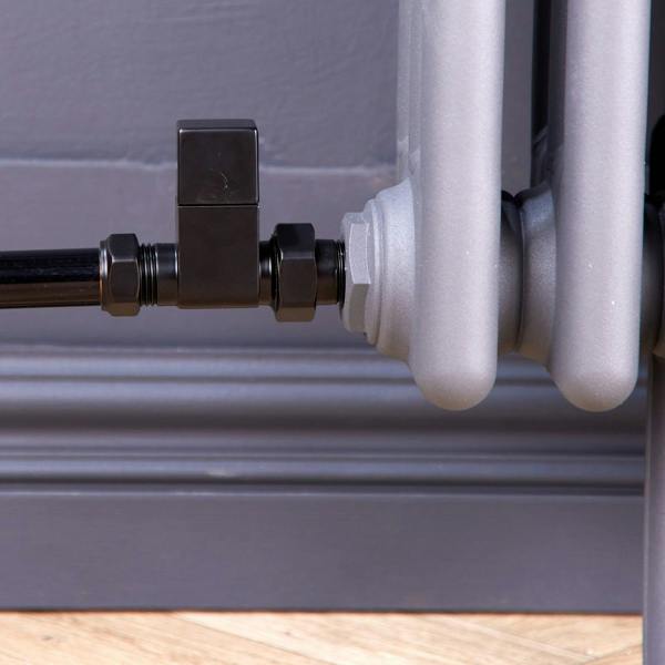 Flode Straight Square Manual Radiator Valve Pack | 15mm x 1/2″ | Stain Black