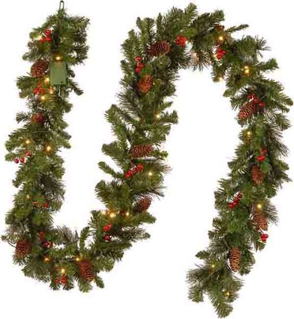 Leaper Christmas Pine Cone Vine Wreath