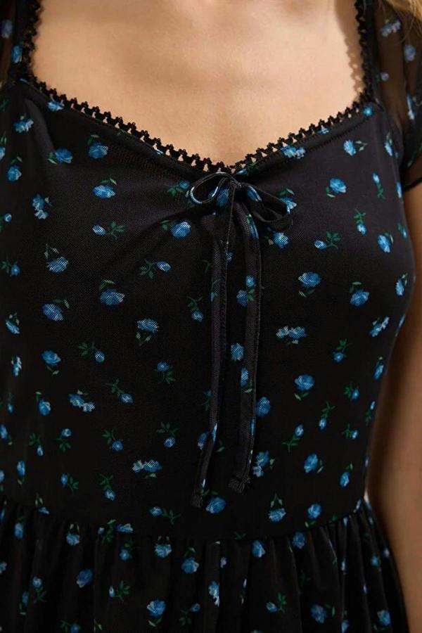 WOVCOR Printed Heart Neckline Shorts Playsuit with Stretch Knit