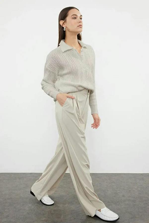Hoxton Gal Oversized Soft-Textured Knit Sweater