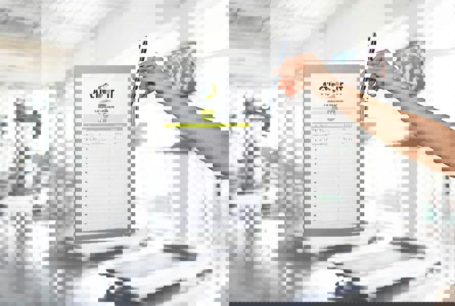 Durable DURAFRAME NOTE Adhesive Magnetic Document Frame + Pen Holder | A4 Silver