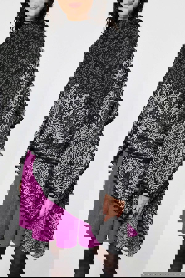 Black | Damask Border Print Relaxed Poncho
