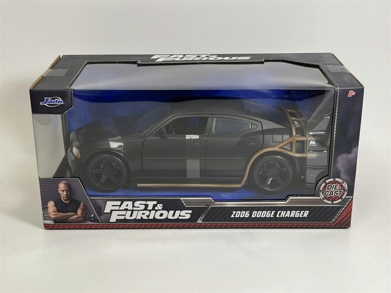 Jada Fast & Furious 2006 Dodge Charger 1:24 Scale 253203078