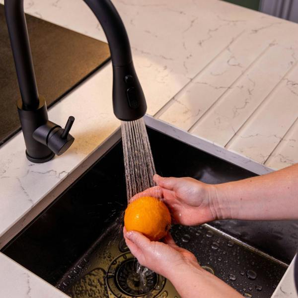 Flode Runda | Kitchen Sink Mixer with Pull out Spray | Matt Black | Oval Head