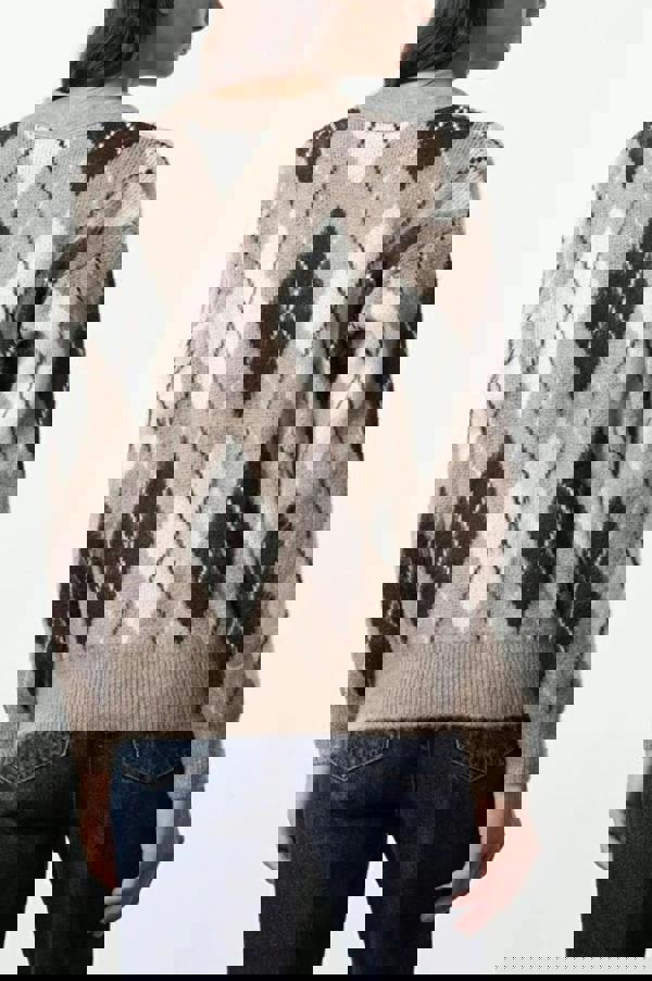 WOVCOR V-Neck Soft Texture Argyle Pattern Knit Cardigan