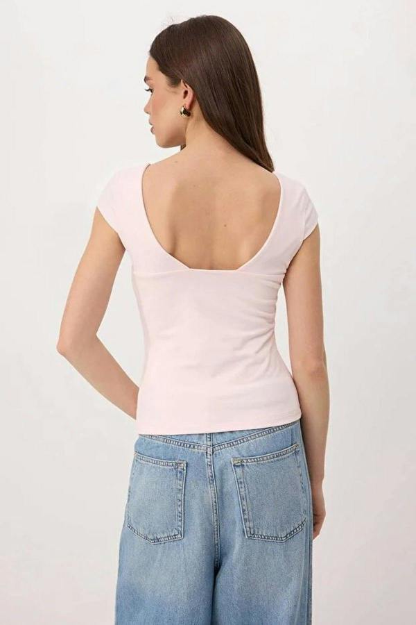 WOVCOR Heart Neckline Fitted Cotton Stretch Knit Blouse
