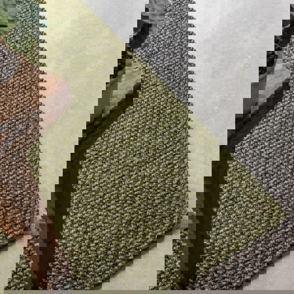 Handwoven Jute Green Rug – Natural Colour