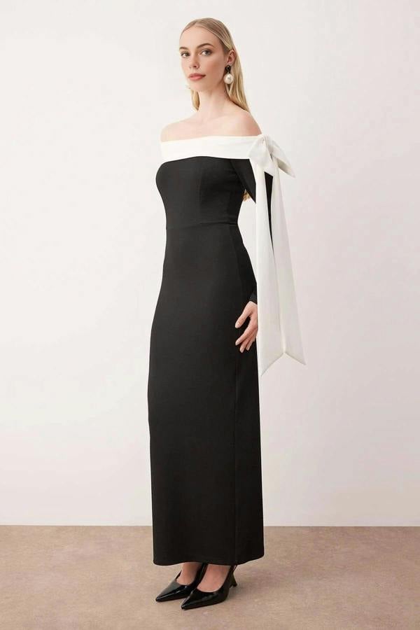 WOVCOR Color-Block Knit Crepe Maxi Unlined Evening Dress with Bow Detail