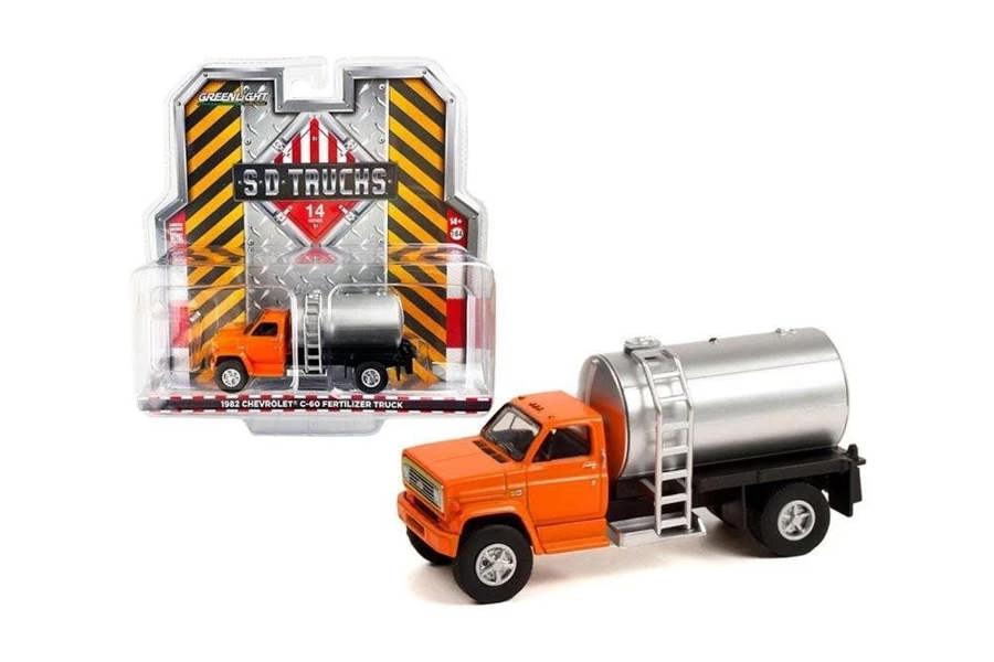 MCSlots 1982 Chevrolet C-60 Fertilizer Truck Orange Cabwith Silver Tank 1:64 Greenlight 45140A