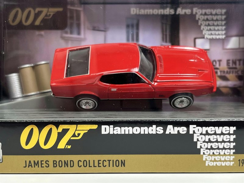 Motormax 007 James Bond Diamonds Are Forever 1971 Ford Mustang Mach 1 Diorama 1:64 Motormax 79824