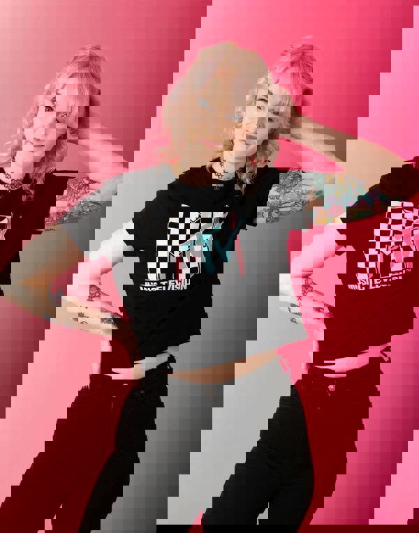 MTV Womens Black Checkerboard Logo Cropped Short Sleeved T-Shirt