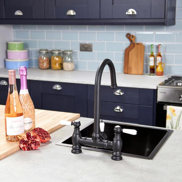 Flode klas | Traditional Bridge Style 3 in 1 Instant Boiling Tap | White Ceramic Levers | Matt Black Finish