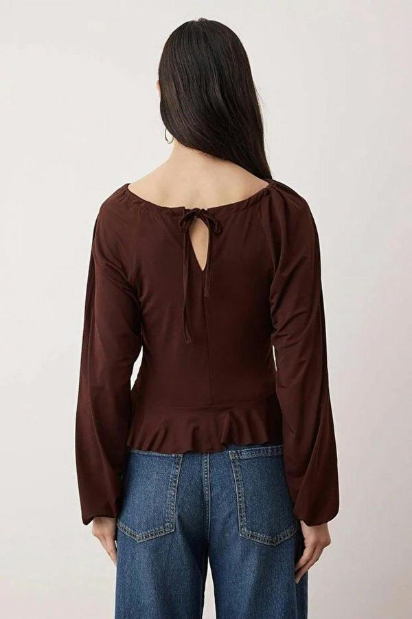 WOVCOR Cut Out Detail Knitted Blouse with Accessories