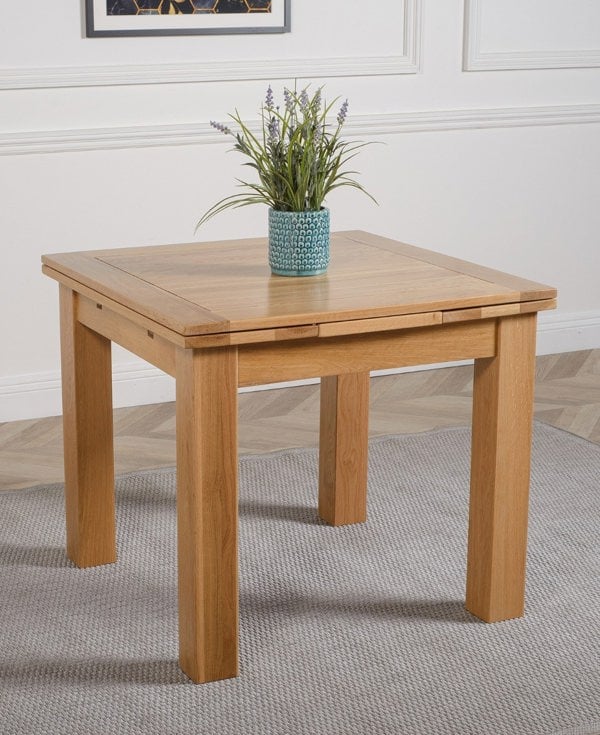 That's Furniture Richmond Small Extending Oak Dining Set with Stanford Oak Chairs