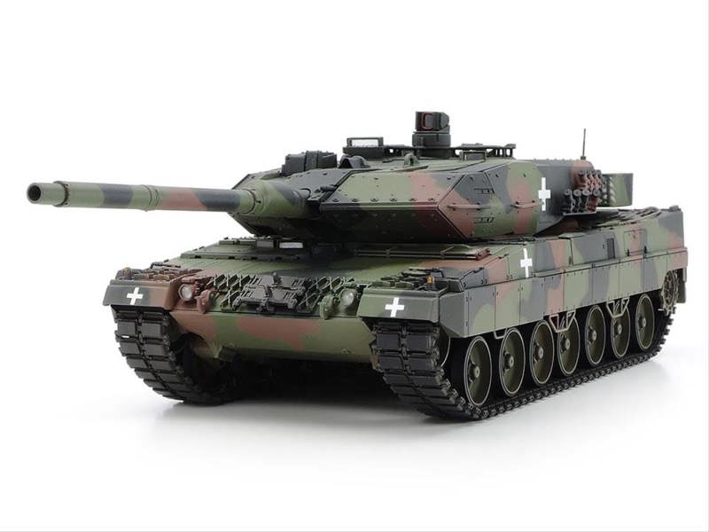 Tamiya Ukranian Leopard 2 A2 Tank (1:35 Scale)
