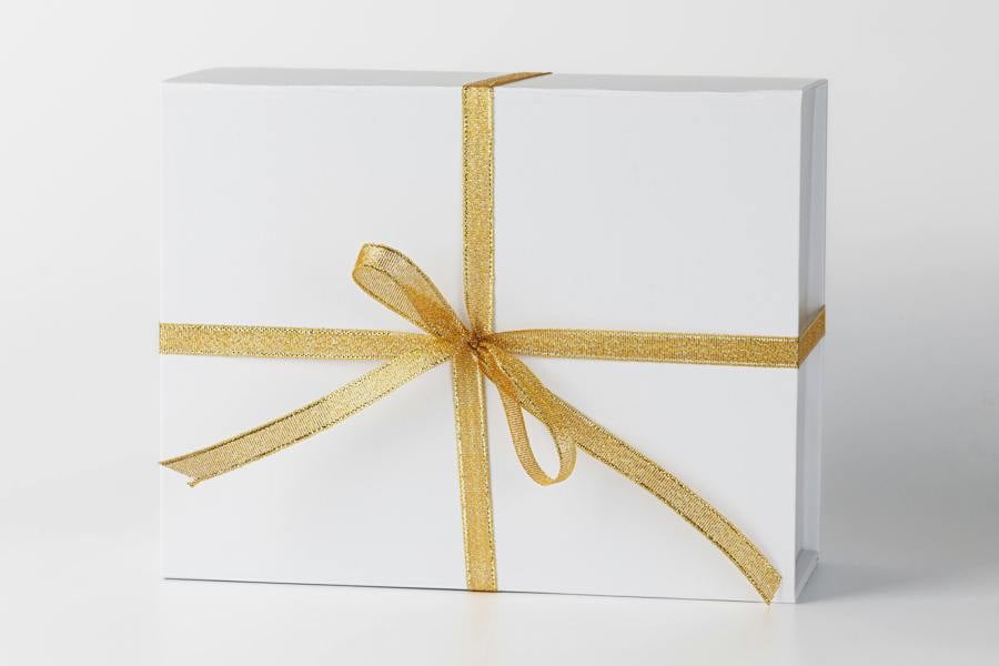 Closed set ready to gift