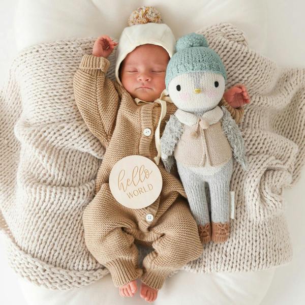 cuddle+kind - Christmas Signature Collection - Greyson the Penguin