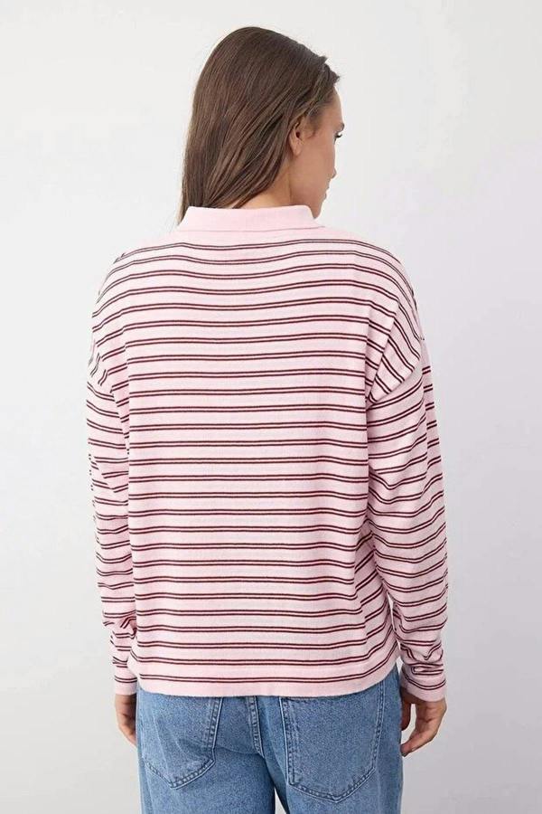 WOVCOR Loose Fit Striped Knit Sweater