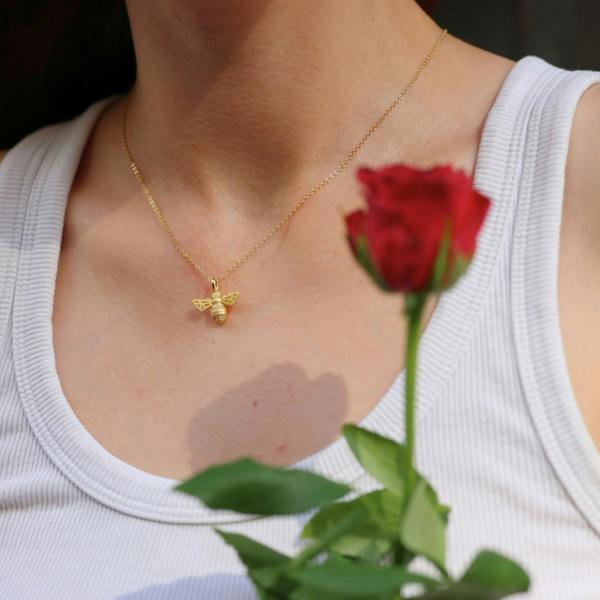 Spero London Matte Bumble Bee Sterling Silver Necklace