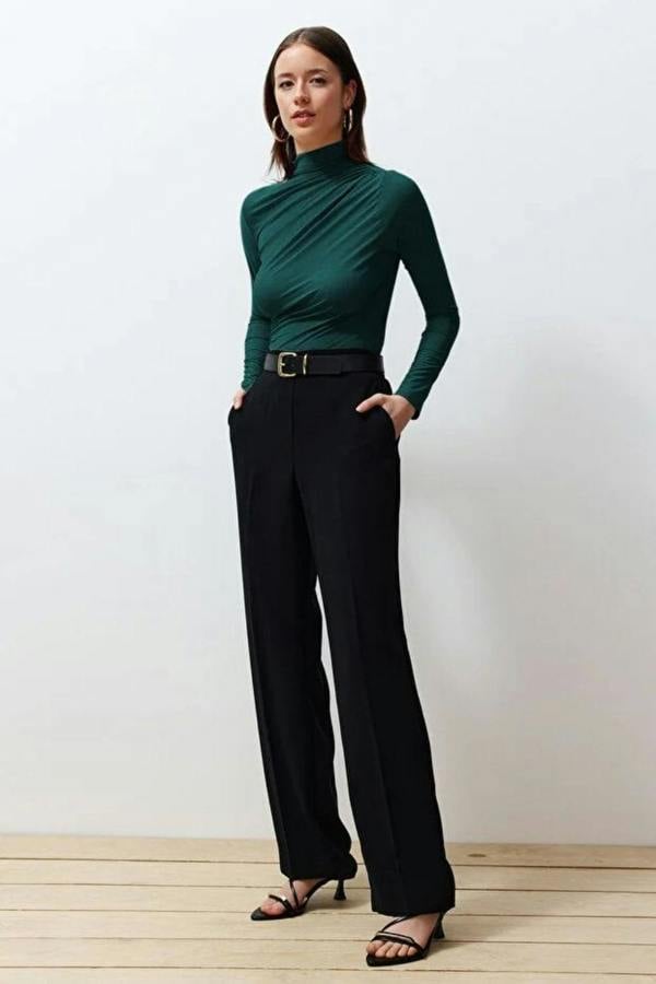 Hoxton Gal Ruched Square-Neck Fitted Stretch Knit Blouse